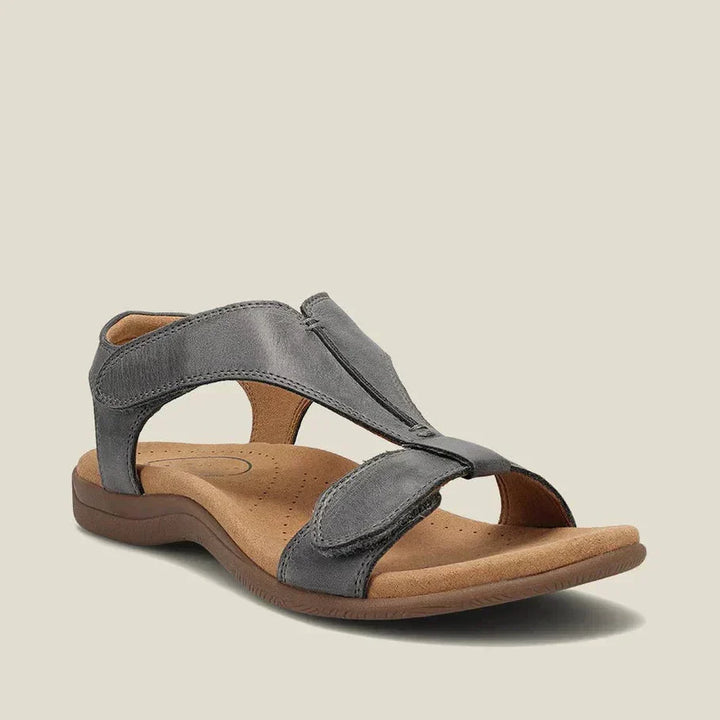 Kaelisse - Cushioned Strappy Sandals