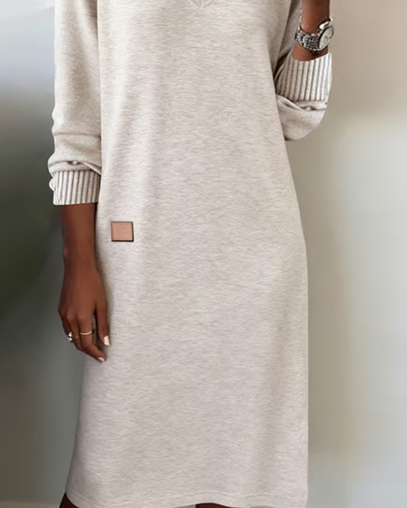 Galenique - Relaxed V Neck Sweater Dress