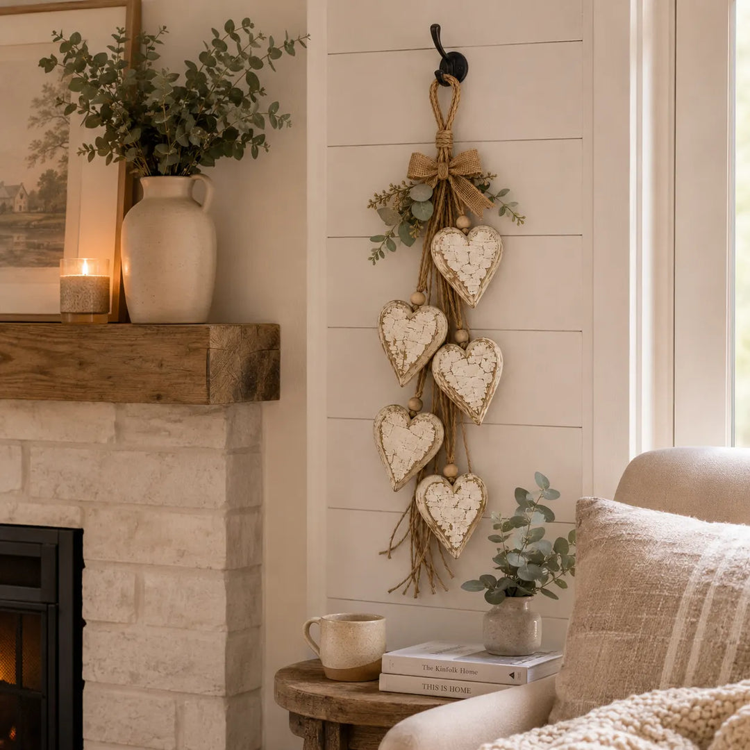 Alinora - Distressed Heart Tassel Wall Accent