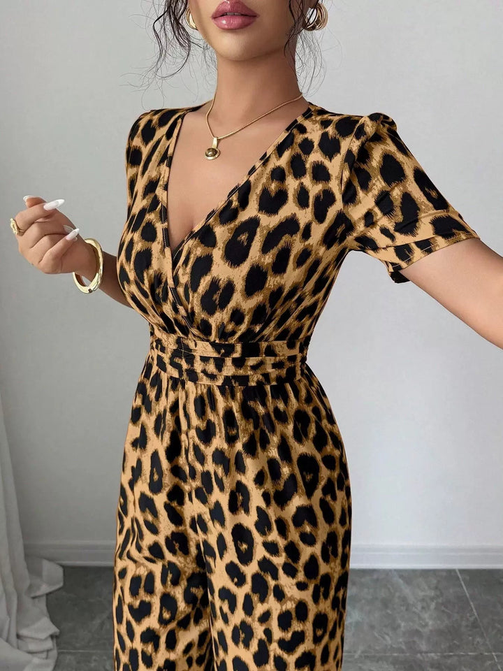 Eveliora - Chic Animal Print Jumpsuit