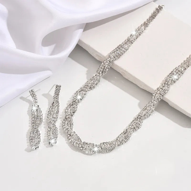 Alessara - Crystal Twist Jewelry Set